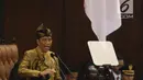 Presiden Joko Widodo dengan baju adat suku Sasak NTB menyampaikan pidato kenegaraan dalam Sidang Bersama DPD-DPR di Kompleks Parlemen, Senayan, Jakarta, Jumat (16/8/2019). Setelah sidang tahunan MPR 2019 berakhir, agenda berlanjut ke sidang bersama DPD-DPR. (Liputan6.com/Johan Tallo)