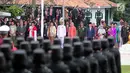 Wakil Presiden, Jusuf Kalla bersama jajaran menteri Kabinet Kerja mengikuti upacara Hari Kesaktian Pancasila, di Halaman Monumen Pancasila Sakti, Jakarta, Minggu (1/10). (Liputan6.com/Faizal Fanani)