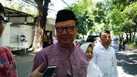 Menteri Dalam Negeri Tjahjo Kumolo usai bersilaturahmi ke rumah Megawati Soekarnoputri. (Liputan6.com/Putu Merta Surya Putra)