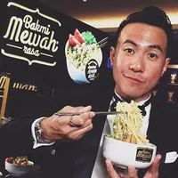 Daniel Mananta (via Instagram Daniel Mananta)