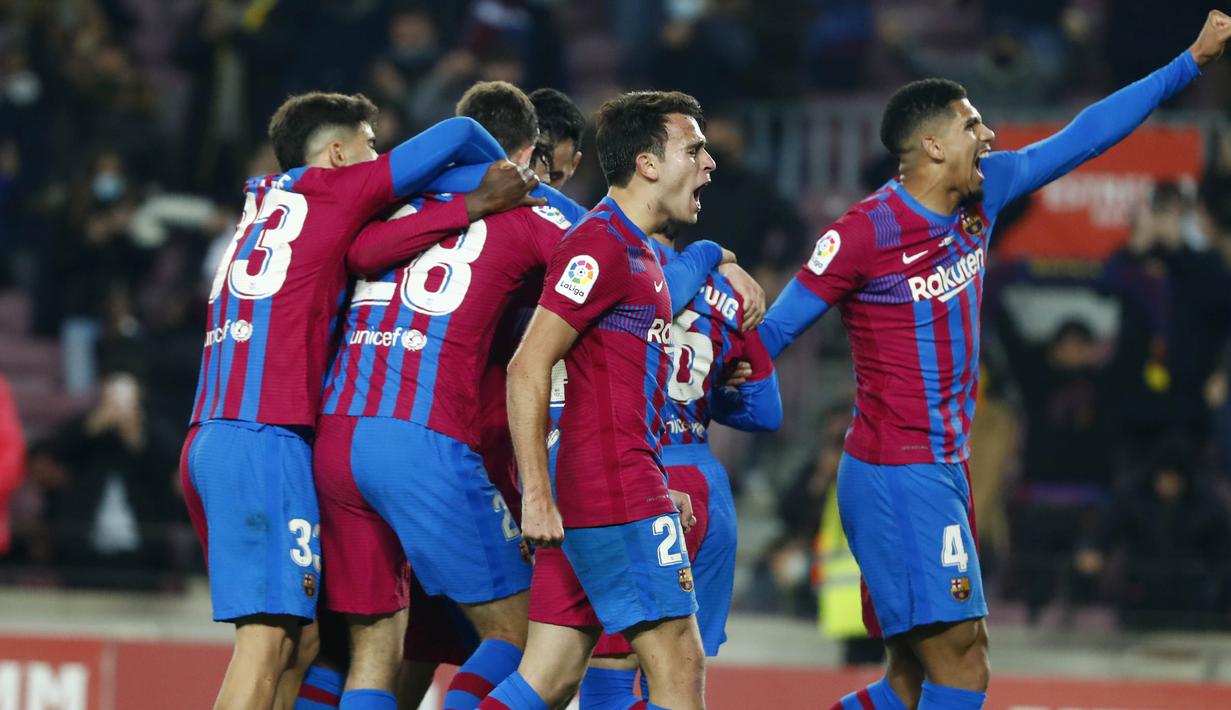 Sedangkan Elche belum beranjak dari peringkat 16 dengan perolehan 15 poin, hanya terpaut dua poin saja dari Cadiz di zona degradasi. (AP/Joan Monfort)