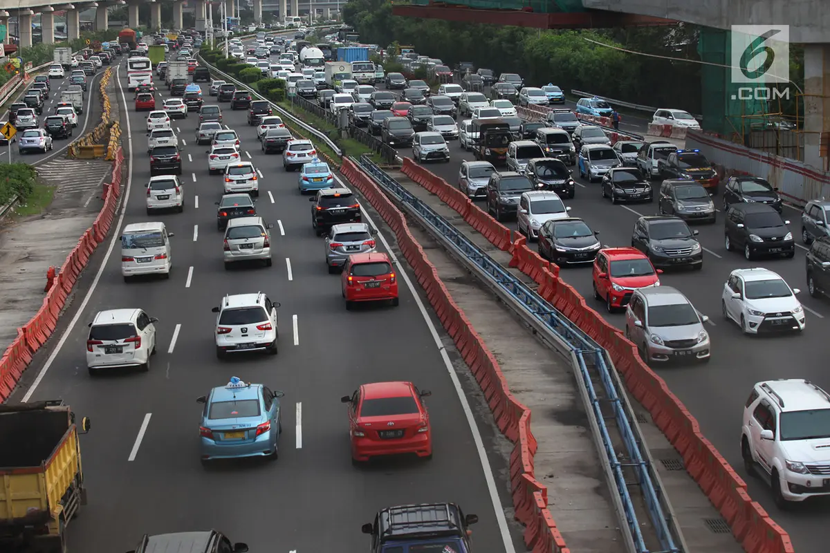 Padat Merayap Akhir Pekan dan Libur Maulid Nabi