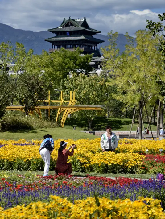 Orang-orang mengunjungi Beijing Garden Expo Park di Distrik Yanqing, Beijing, China, 17 September 2020. (Xinhua/Li Xin)