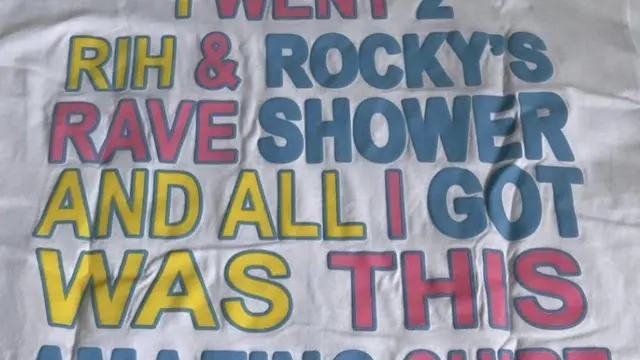 Kaus dari acara baby shower Rihanna dan ASAP Rocky