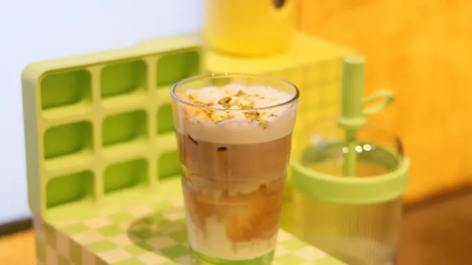 Nespresso hadirkan instalasi yang bisa pesan kopi Pistachio
