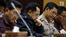 Kapolri Jenderal Pol Tito Karnavian mengikuti raker dengan Komisi III DPR di Gedung Nusantara II, Jakarta, Selasa (5/6). Rapat membahas Rencana Kerja Pemerintah Kementerian/Lembaga (RKP K/L) Tahun 2018 dan sejumlah isu aktual. (Liputan6.com/Johan Tallo)