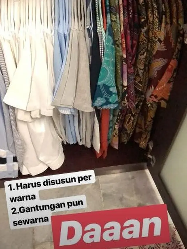 Walk In Closet di Rumah Ayu Dewi