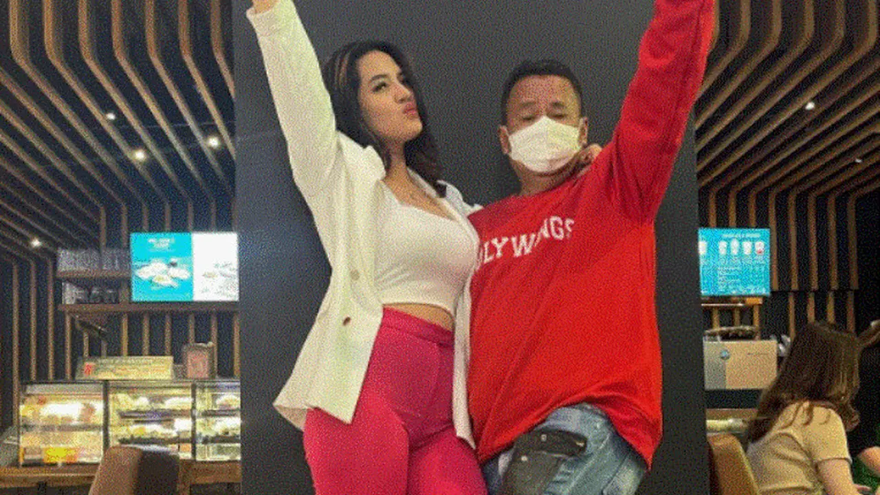 Hotman Paris dan Iqlima Kim