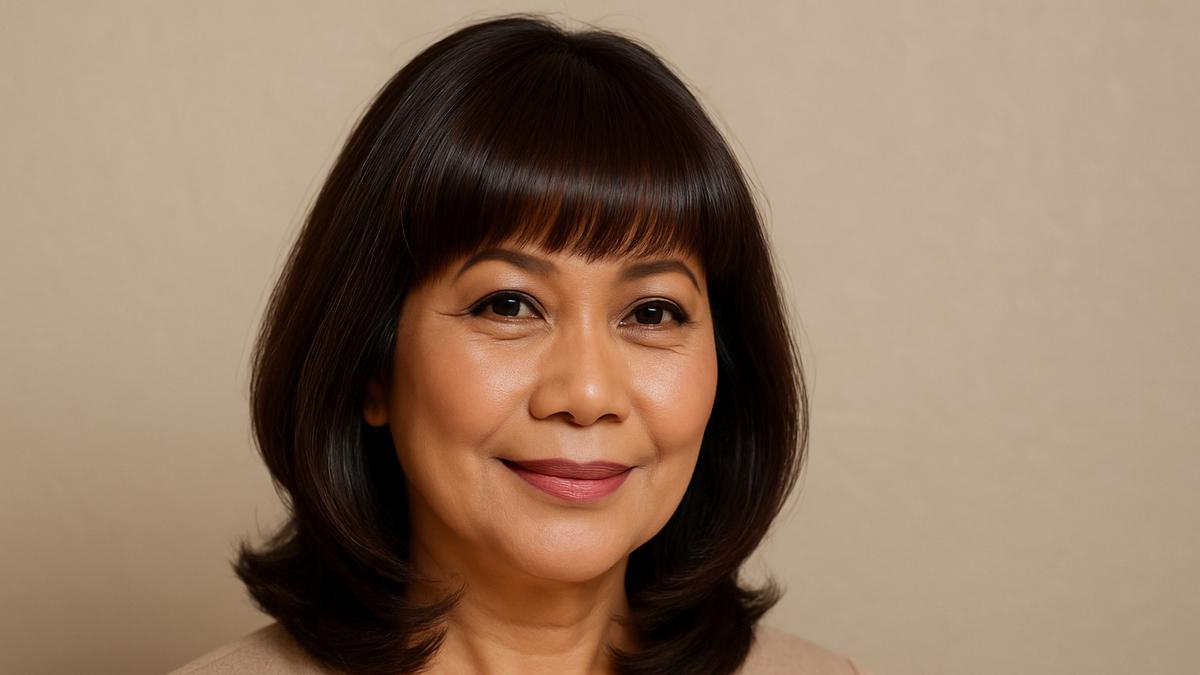 7 Model Rambut Poni Penuh untuk Ibu-Ibu Usia 50 Tahun, Beri Kesan Awet Muda dan Elegan