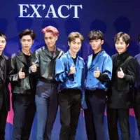 EXO merilis lagu dan videoklip Monster yang membuat penggemar musik kecanduan.