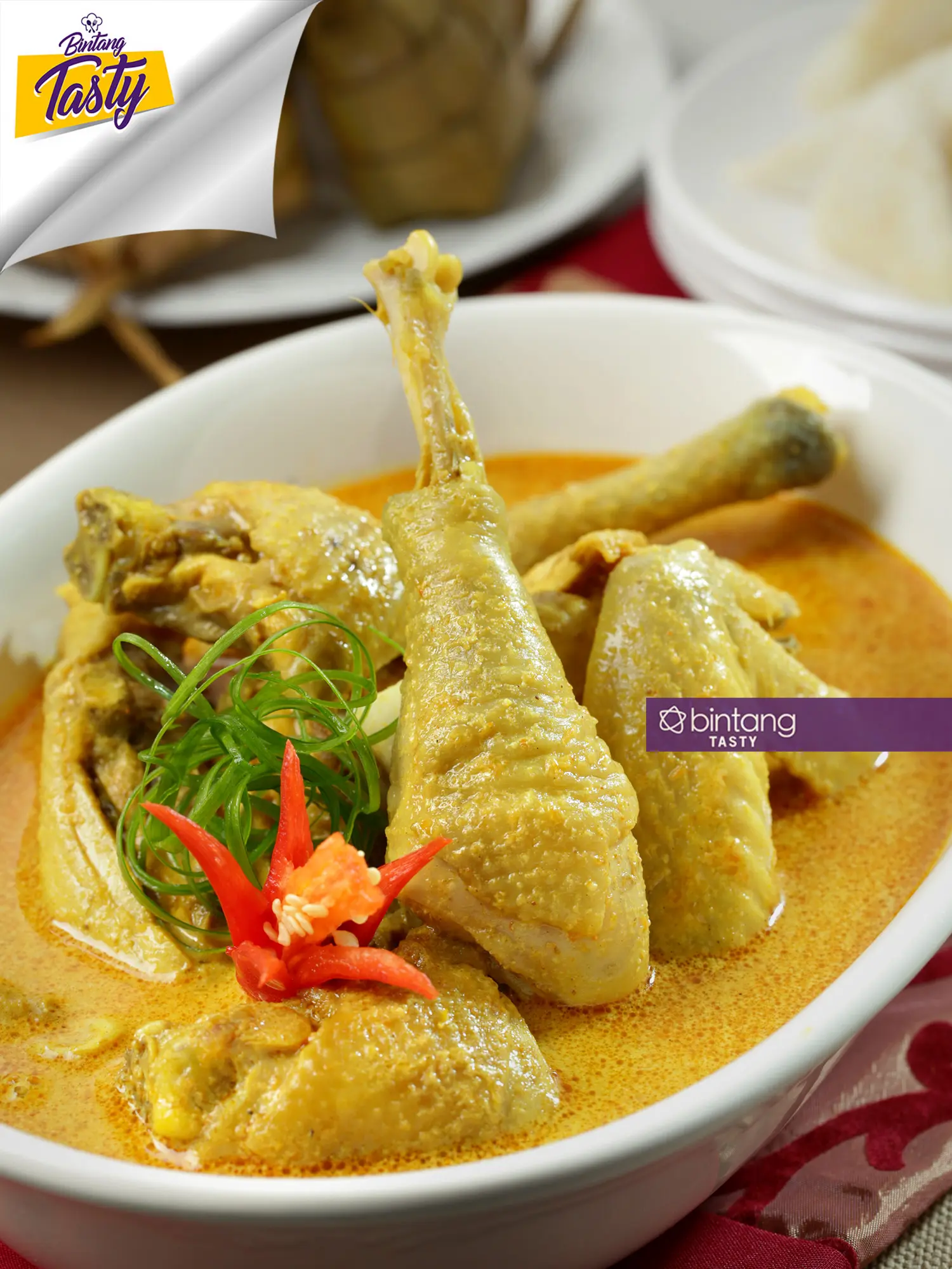 Kari ayam pedas. (Fotografer: Daniel Kampua/DI: M. Iqbal Nurfajri/Chef: Arum Sari)