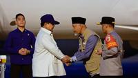 Presiden Prabowo Subianto melakukan kunjunyam ke Sumatra Barat, Rabu (17/12/2025). Kepala Negara diagendakan meninjau sejumlah lokasi terdampak bencana sekaligus memastikan percepatan pemulihan infrastruktur pasca banjir. (Foto: Biro Pers Istana)