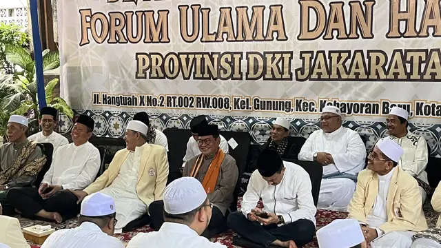 Acara malam Nudzulul Quran dan Buka Puasa Bersama Para Ulama, Habaib, Asatidz dan Umat di Kantor Sekretariat DPP FUHAB Jakarta, Jalan Hang Tuah X, Kebayoran Baru, Jakarta Selatan.
