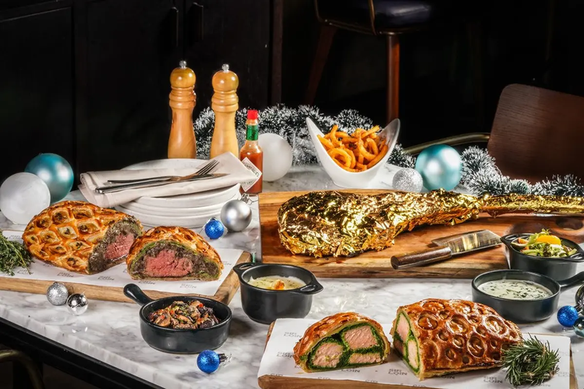 Merayakan Momen Natal dan Tahun Baru dengan Menyantap Steak Berlapis Emas