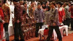 Wapres Jusuf Kalla (JK) menghadiri perayaan Cap Go Meh 2016, di Hall D Jakarta International Expo Kemayoran, Jakarta, Minggu (28/2/2016). Ibu Wapres Mufida Jusuf Kalla juga hadir dalam perayaan tersebut. (Liputan6.com/Faizal Fanani)