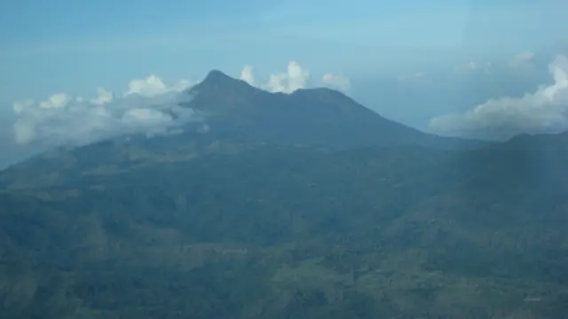Kawah Gunung Ile Labalekang di Pulau Lembata NTT. (Dok: Gunung Bagging)