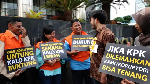 Aktivis Parodikan Pertemuan Pansus Hak Angket KPK dengan Napi Korupsi