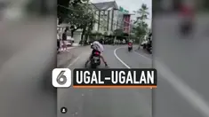 DEMI KONTEN, BULE DI BALI UGAL-UGALAN SAAT KENDARAI MOTOR