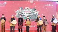 Komisaris Telkom Rizal Mallarangeng, Direktur Consumer Service Telkom FM Venusiana R, Komisaris Utama Telkom Rhenald Kasali, Wakil Walikota Banda Aceh Drs. H. Zainal Arifin saat melakukan launching program IndiHome Pesona Aceh, di Banda Aceh, Senin (5/4).