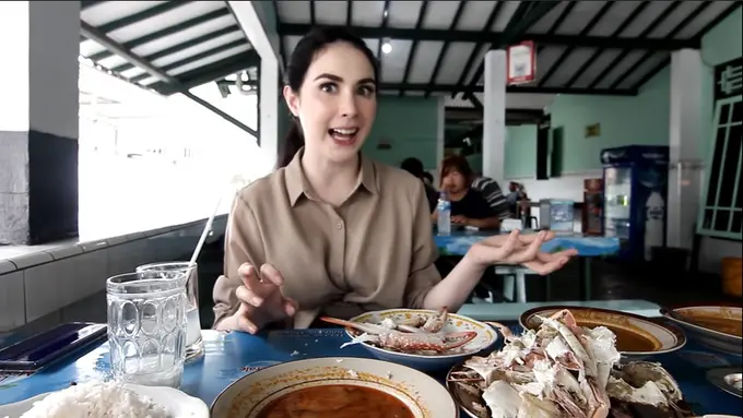 [Fimela] Arumi Bachsin