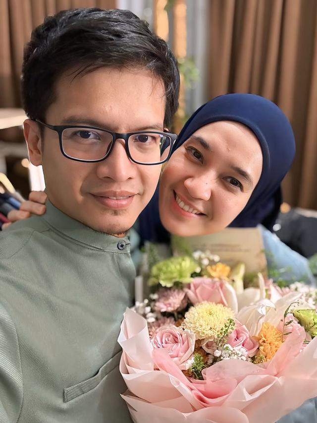 Dhini Aminarti dan Dimas Seto