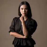 Chef Devina berbagi kisah dan tips seimbangkan peran sebagai menteri keuangan keluarga di tengah kesibukan mengurus anak. (instagram: @devinahermawan)