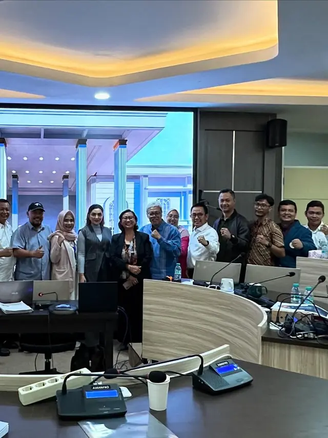 7 Potret Ashanty Jalani Sidang Proposal Disertasi, Siap Jemput Gelar Doktor