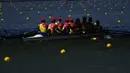 Tim dayung putra Rumania berlatih jelang Olimpiade Tokyo 2020 di Sea Forest Waterway, Tokyo, Jepang, Minggu (18/7/2021). Olimpiade Tokyo 2020 dijadwalkan bergulir mulai 23 Juli hingga 8 Agustus 2021. (AP Photo/Jae C. Hong)