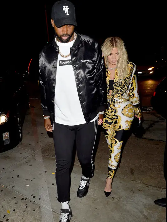 Meski demikian, Khloe Kardashian tahu bahwa masa lalu tersebut tak bisa dilupakan meski ia sudah memaafkan. (Mega/US Magazine)