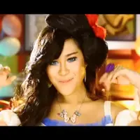 Potret jadul Poppy Capella saat masih jadi penyanyi (Foto: YouTube Nagaswara TV)