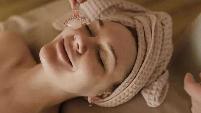 Jangan Abaikan! Ini 3 Kondisi Kulitmu Membutuhkan Hyaluronic Acid Segera