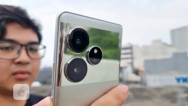Realme GT 6