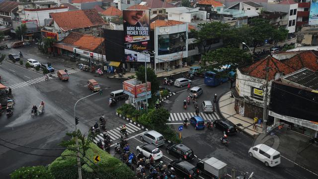 Kota Surabaya Kian Padat