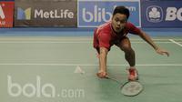 Pebulutangkis tunggal putra Indonesia, Anthony Ginting, berhadapan dengan pebulutangkis India, dengan Prannoy H.S. di Indonesia Open 2017 di JCC, Selasa (14/6/2017). (Bola.com/M Iqbal Ichsan)