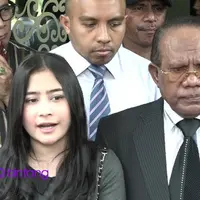 Sejak foto bugil hasil editannya beredar, Prilly Latuconsina sempat berencana untuk menutup akun instagramnya.