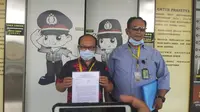 Tim pemenangan calon wali kota dan wakil wali kota Tangerang Selatan Benyamin Davnie-Pilar Saga Ichsan, melaporkan kasus dugaan intimidasi anggota mereka ke polisi.