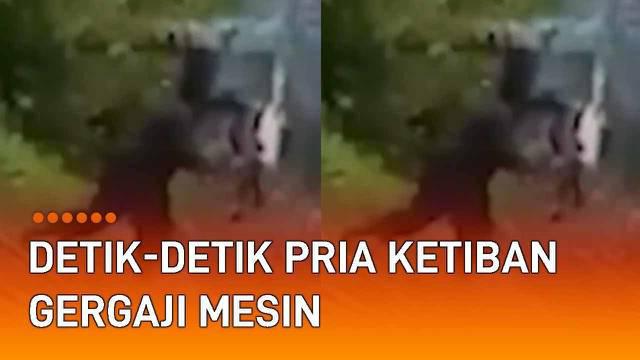 Detik-detik menegangkan terekam kamera warga. Tampak seorang pria tengah menggergaji pohon kelapa yang tinggi. Pemotongan pohon ternyata tak semulus yang dikira.