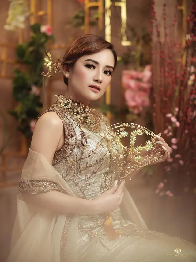7 Pemotretan Prewedding Ifan Seventeen dan Citra Monica Bergaya Mandarin