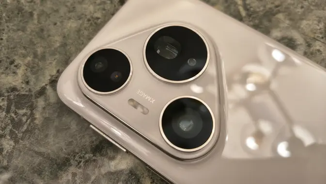 <p>Kamera Huawei Pura 80 Pro. (Liputan6.com/ Anka Fergy Agustian)</p>