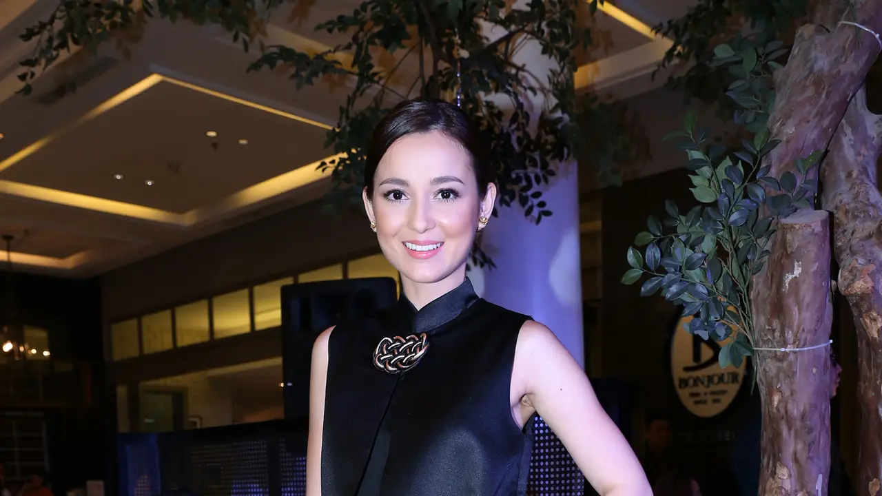 Julie Estelle