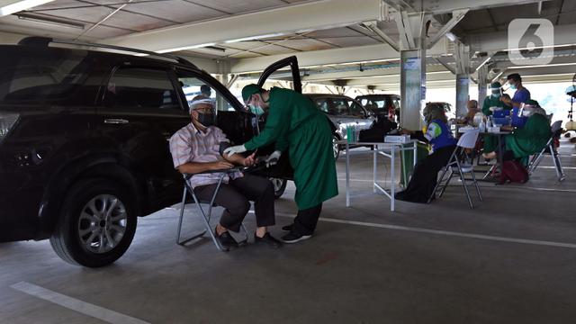 FOTO: Layanan Sentra Vaksinasi Indonesia Bangkit di RSUI Depok