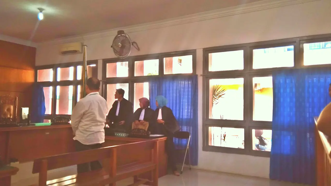 Sidang eksepsi Saiful Mahdi (Liputan6.com/Rino Abonita)