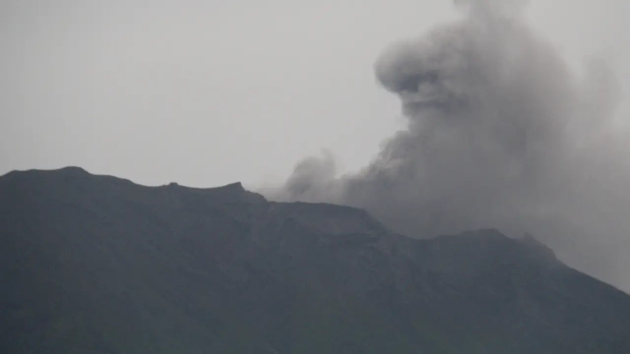 Gunung Agung meletus