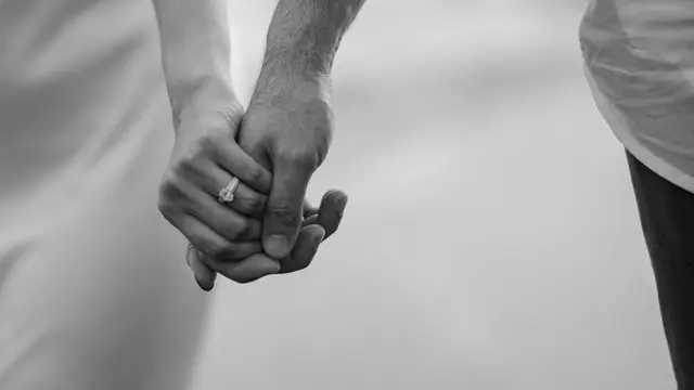 Yunita Siregar Umumkan Telah Dilamar Kekasih (credit: instagram/yunitasiregar)