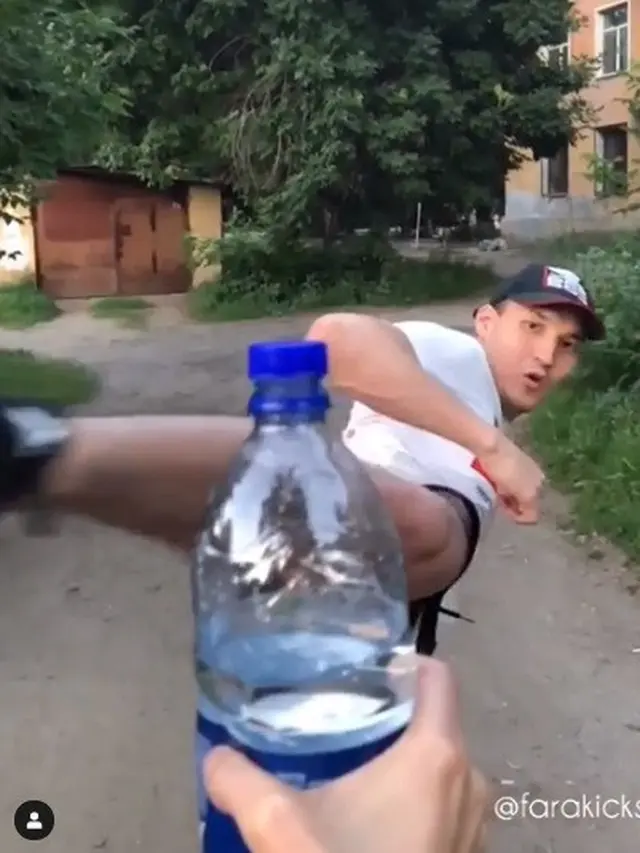 Bottle Cap Challenge yang Sedang Viral
