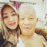 Angelina Sondakh kabarkan ayahnya, Lucky Sondakh, meninggal dunia (https://www.instagram.com/p/CkVd_HxJV2_/)