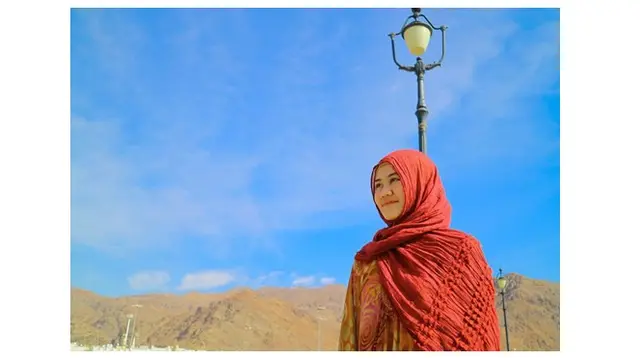7 Potret Aaliyah Massaid saat Tampil Berhijab, Banjir Pujian