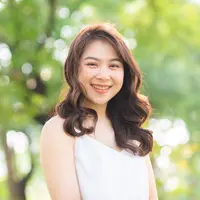 ilustrasi perempuan tersenyum/copyright by Makhh (Shutterstock)