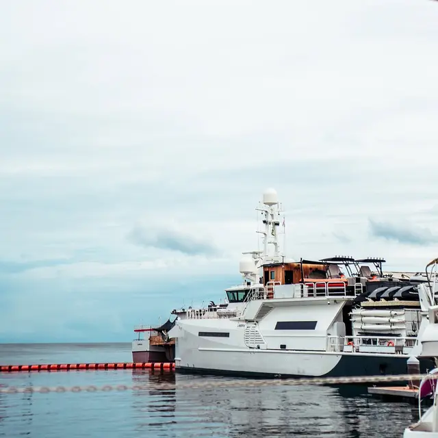 Kolaborasi Eksklusif Kembangkan Wisata Maritim Berbasis Yacht di Indonesia, dari Bali hingga Raja Ampat
