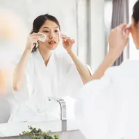 Begitu peduli dengan perawatan, tak heran Virgo membutuhkan perawatan lengkap mulai dari pembersih wajah, serum, krim mata, krim wajah dan pelembab. (Nattakorn_Maneerat/shutterstock.com)